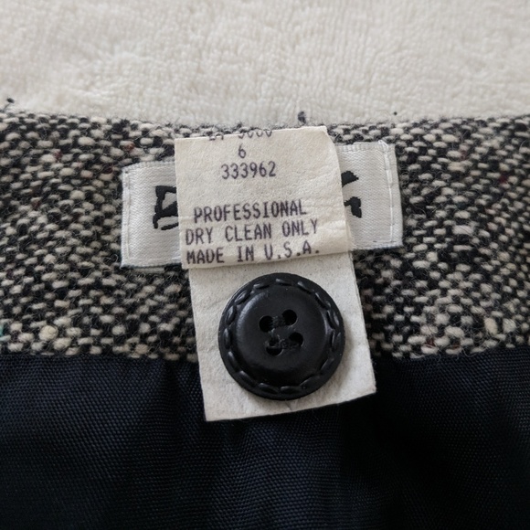 BCBG Paris Vintage 2pc Wool Set Blazer 6 Skirt 4 - Picture 6 of 8